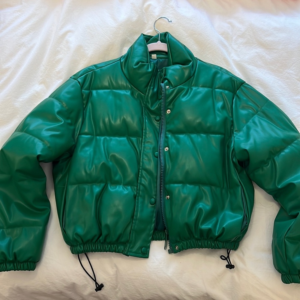 Green faux leather puffer